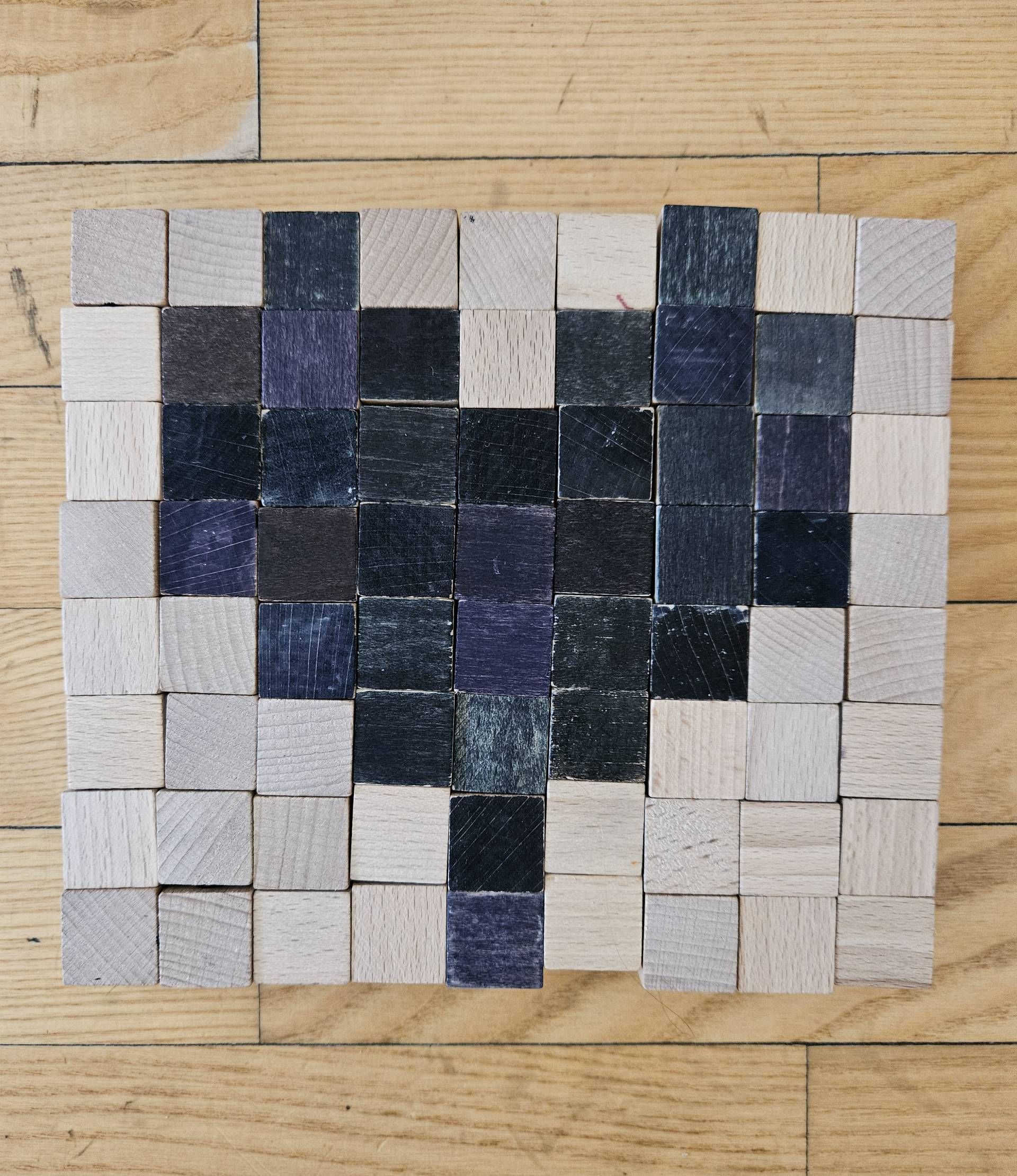 Ein "Herz" - dargestellt mit 72 "Pixel".